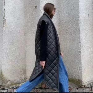 Shypelyk Lightweight Quilted Coat with detachable sleeves - One Size(M/L)